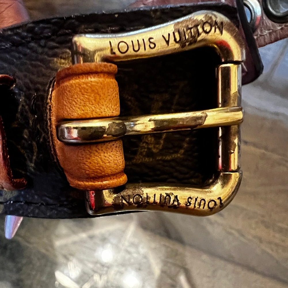 Louis Vuitton leather cuff - Picture 7 of 8